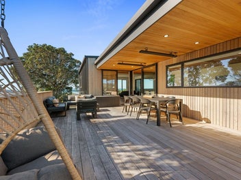 Executive Coastal Elegance