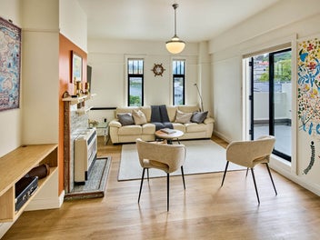 SUNNY, CHARACTER & CONVENIENT IN MT VICTORIA