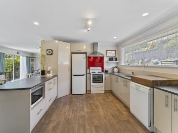 Sun, Storage, Parking, Living