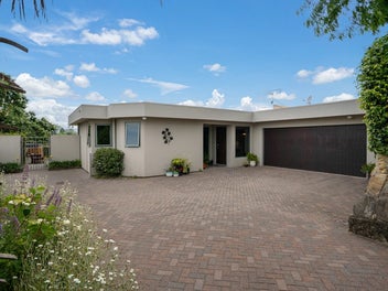 Location, Views & Birdsong