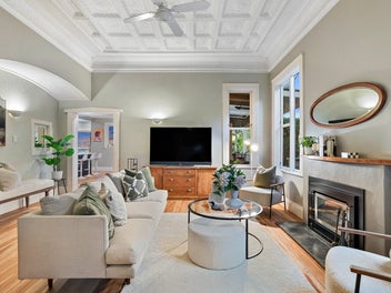 Sunsets, Space, Timeless in Mt Eden