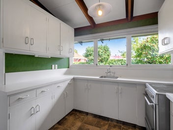 Huge Potential on Hendersons!