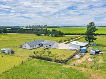 Sustainable Living at Its Best in Dunsandel