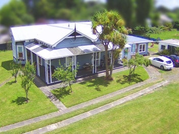 FIVE BEDROOMS, ONE SMART SOLUTION