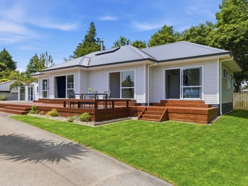 A Slice of Kiwi Family Paradise