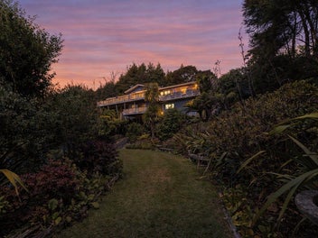 Priced - Vendor Says Sell!