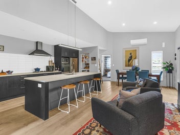 This Coromandel Paradise Is Waiting!