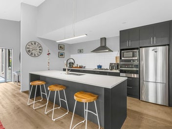 This Coromandel Paradise Is Waiting!