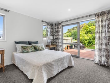 This Coromandel Paradise Is Waiting!