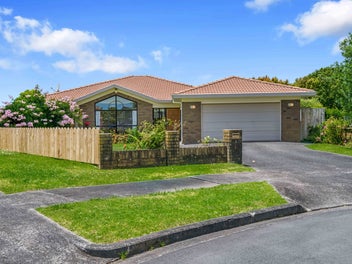 Single Level In Convenient Location