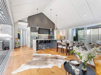 The Vendors are on the Move!