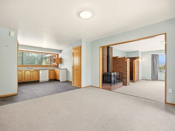 Perfect Blend of Character and Comfort!