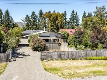 Unique Opportunity On Woodbank