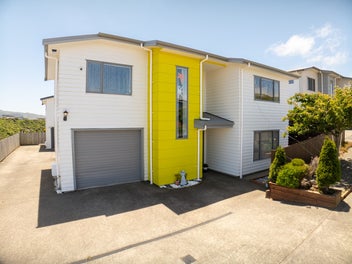 Modern, Standout, Move in Ready