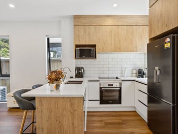 Freehold, Convenient And Ready To Go