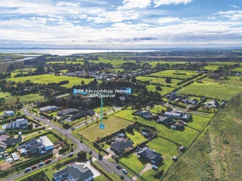 Premium Lifestyle Opportunity in Growing Kingseat