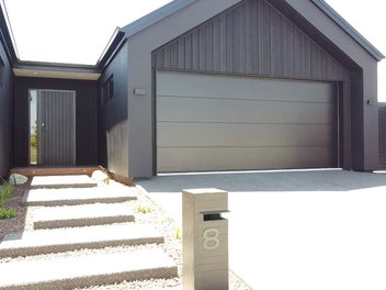 BRAND NEW HOME IN MISSION HILLS FOR SALE