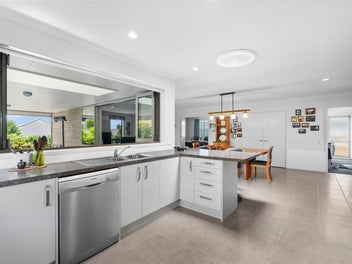Modern Easy Living - Totara Parklands