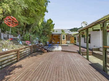 Easy-Care, Low-Maintenance Living!