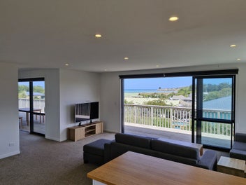 3 bed home near the beach, bring me your offers!
