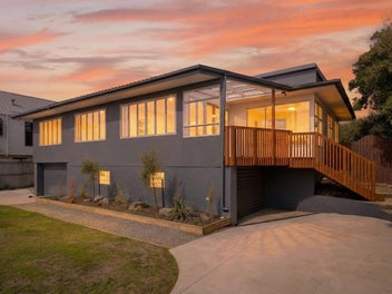 Beachfront Family Oasis!