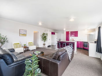 Family friendly and move in ready!