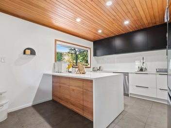 110 Attwood Road Paremoremo