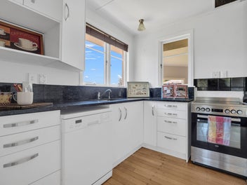 Want a property with a Freehold section & view!