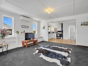 Want a property with a Freehold section & view!