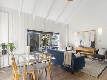 Groovy + Chic with 70s Style