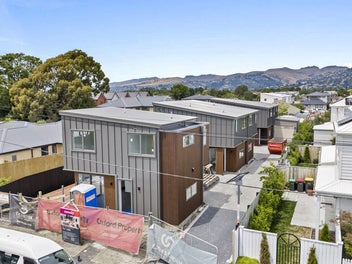 Construction Nearing the Finish Line! CASH BACK AV