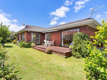 Private Single-Level Haven in Prime School Zone