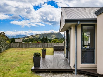 Surplus to Vendors’ Requirements. Auction...