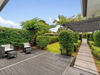 Macleans Zone Gem - Modern Coastal Living