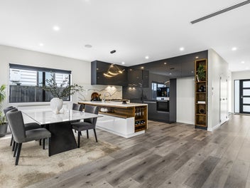 Standalone sensation – three ensuites