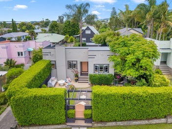 A Gorgeous Gem on Gardner!