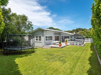 Auction Brought Forward - 1.30pm Thursday 22nd Jan