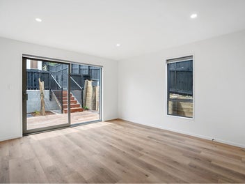 2-Bed, 2-Bath Homes + Garage close to Schools!