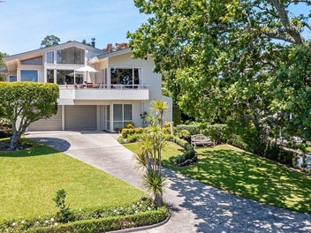 Generous Family Living with Spectacular Sea Views