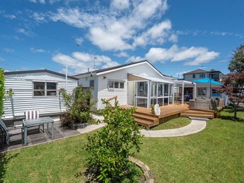 Coastal Charm Meets Effortless Living