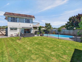 Pool Parties, BBQs and Summer Fun