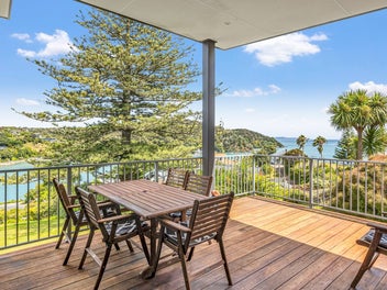 Expansive, Private & Quietly Spectacular!