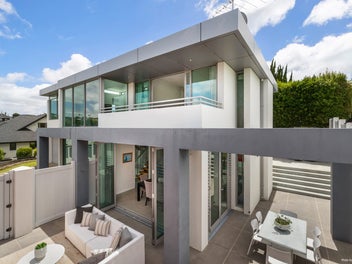 Magnificent Masonry in a Prime Bays Position