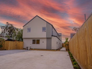 2-Bedroom Duplex –BRAND NEW TOWNHOUSES