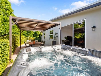 Wow, That’s Impressive, OOOHHHH!