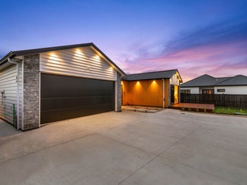 SPACE, SUN & SEMI-RURAL CHARM