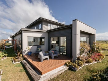 Modern Beachfront Living