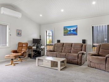 Penny Perfect in Nukuhau