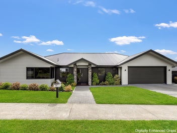 Penny Perfect in Nukuhau - Time to Move.