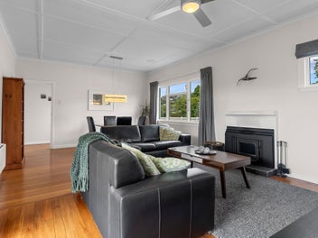 1940's Charm with a Modern Heart!